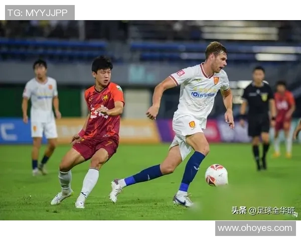 重庆足球队意识争议引发热议球迷与专家的不同声音解析